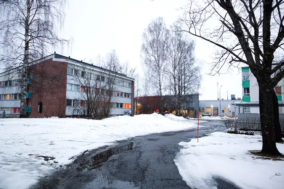 Kuva kaupungista jossa kerrostaloja